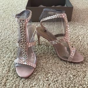 BCBG MAXAZRIA heels